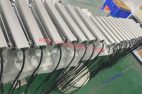 手搖式開窗機和電動開窗器的兩種開窗器的區(qū)別